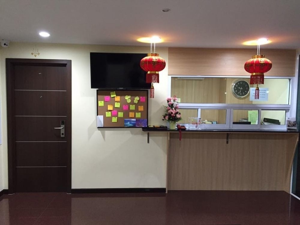 Modernbright Laemchabang Apart otel Bang Lamung Dış mekan fotoğraf