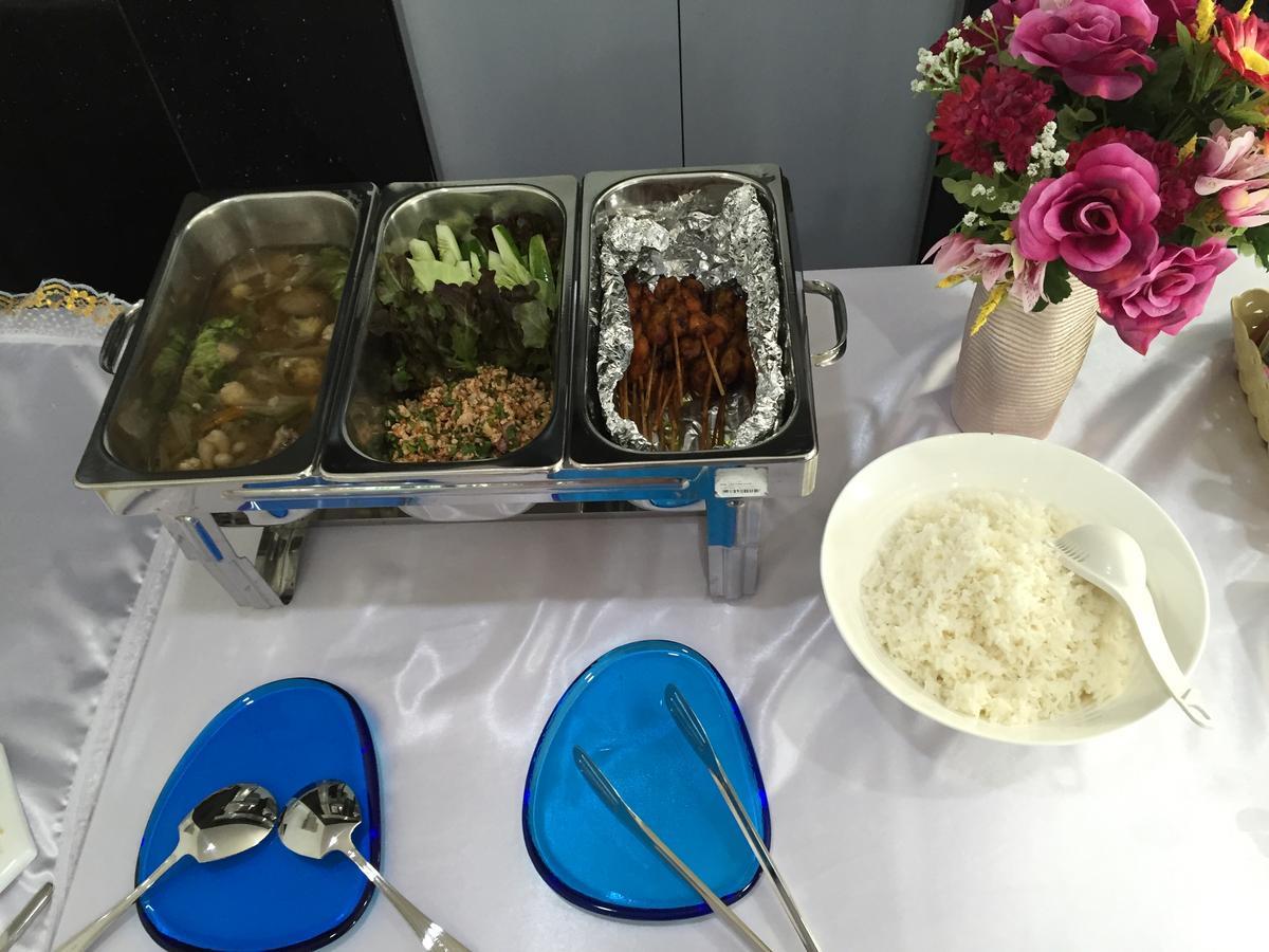 Modernbright Laemchabang Apart otel Bang Lamung Dış mekan fotoğraf