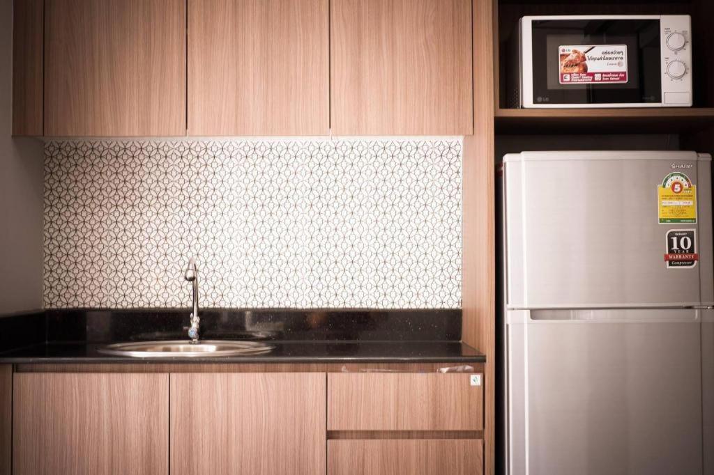 Modernbright Laemchabang Apart otel Bang Lamung Dış mekan fotoğraf