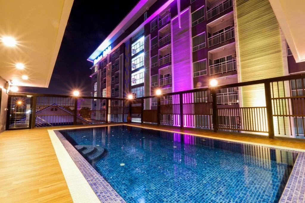 Modernbright Laemchabang Apart otel Bang Lamung Dış mekan fotoğraf